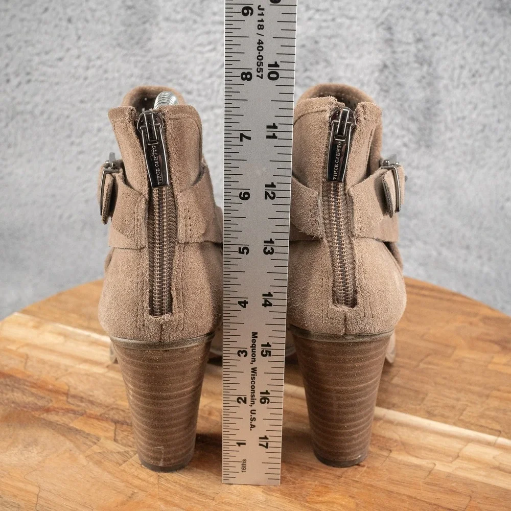 VINCE CAMUTO Women's Sz 7.5 Perforated Tan Suede  Booties‎ Ankle Boots Shoes